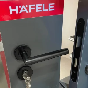 Tay nắm gạt Hafele màu đen mờ PVD 903.92.559