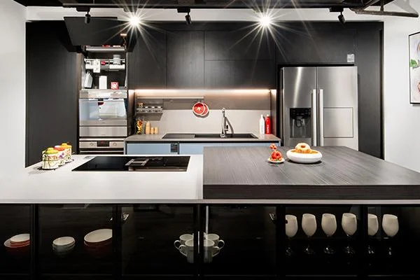 Showroom trưng bày phụ kiện Hafele tại TP.HCM