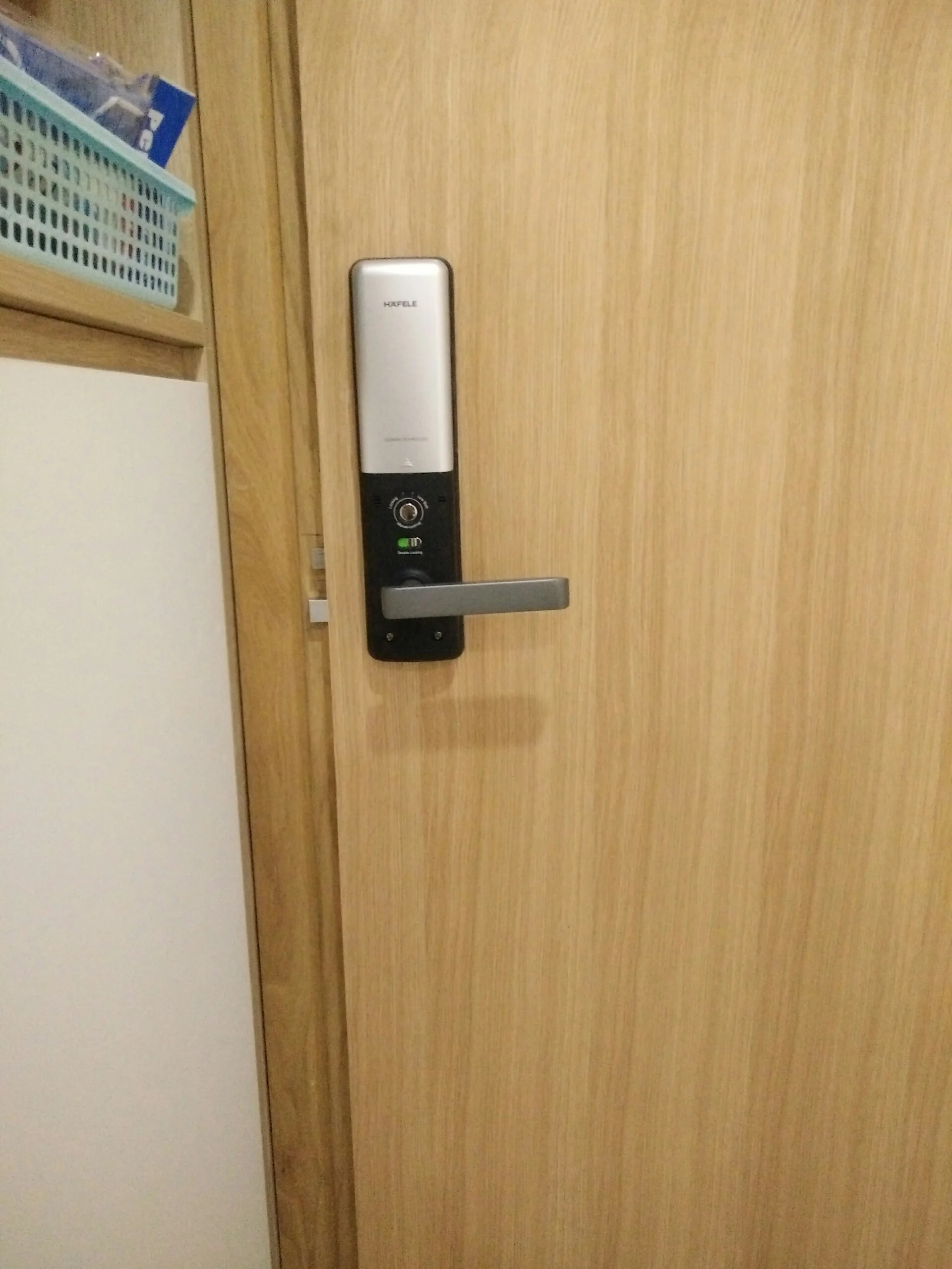 Khóa điện tử vân tay Hafele EL9000-TCS Màu đen 912.05.378 12 Khóa điện tử vân tay Hafele EL9000-TCS Màu đen 912.05.378