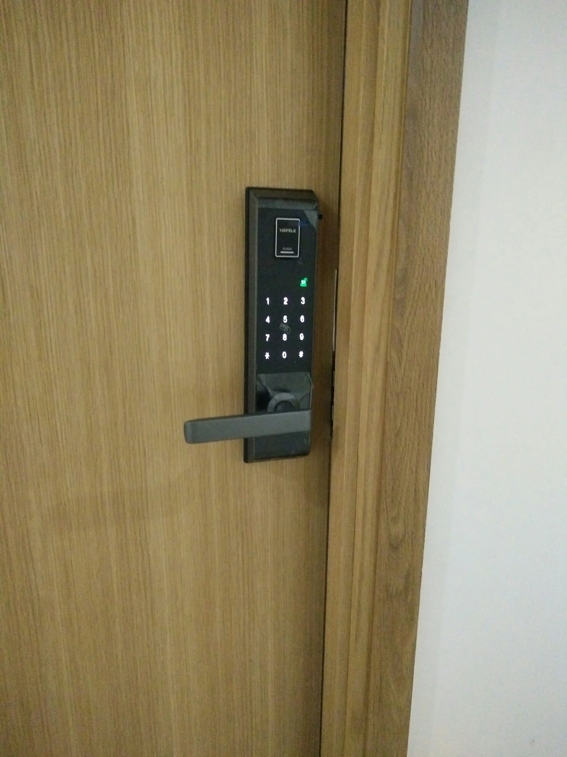 Khóa điện tử vân tay Hafele EL9000-TCS Màu đen 912.05.378 11 Khóa điện tử vân tay Hafele EL9000-TCS Màu đen 912.05.378